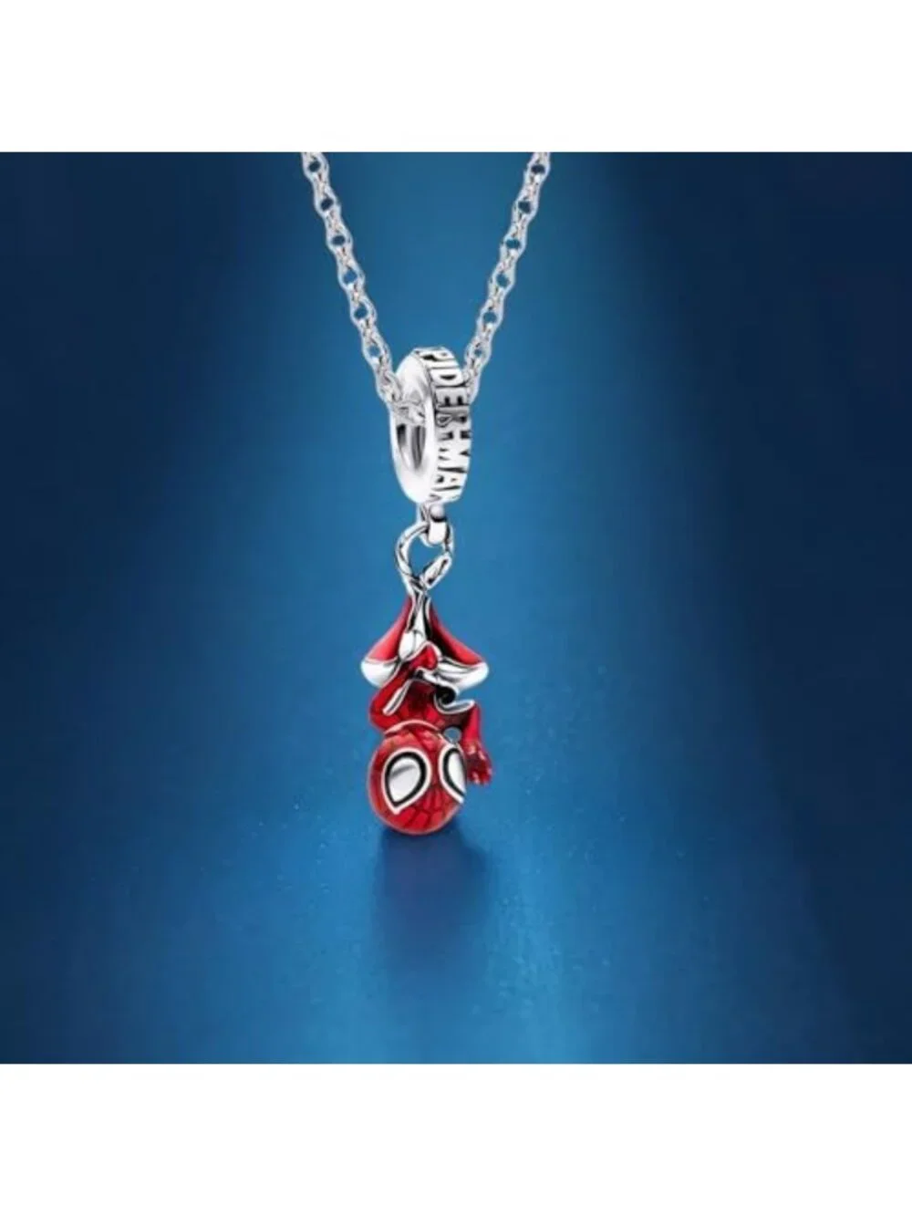 Stylish Spider Pendant Necklace with Adjustable Chain for Unisex Fashion